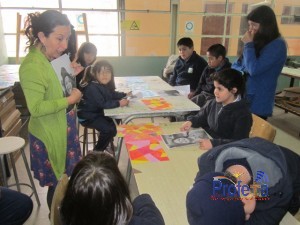 Desarrollan talleres motivacionales de música y pintura en Escuela Luis Alberto Iriarte de Vallenar