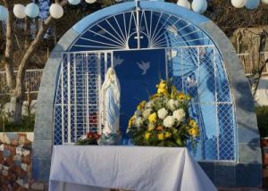 Vecinos de Vallenar recuperan espacio público y reinauguran Gruta de la Virgen de Lourdes