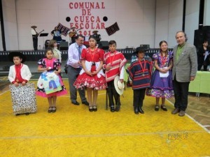 Estudiantes vallenarinos se lucieron con el baile nacional en Comunal de Cueca 2014