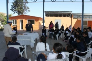 Alcalde de Freirina fue invitado a dialogar con alumnos de la escuela de Maitencillo