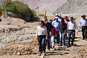 Ministra Saball visita familias afectadas en Alto del Carmen y monitorea catastro de viviendas
