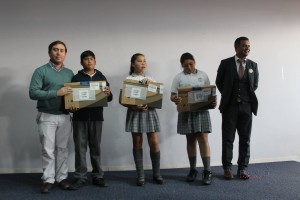 GOBIERNO ENTREGO COMPUTADORES NOTEBOOKS A NIÑOS DE LA COMUNA DE FREIRINA