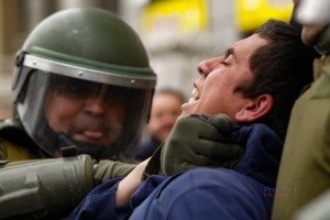 Torturas en democracia los casos que denuncian la brutalidad de carabineros contra civiles