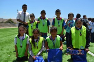 Niños y Niñas de Freirina Compitieron en Fútbol y Tenis de Mesa