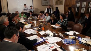 Comisión de Trabajo de la Cámara recibe a dirigentas del Huasco por desempleo