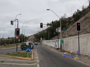 AVANZAN TRABAJOS DE MEJORAMIENTO EN LOS SEMÁFOROS DE VALLENAR