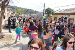 Más de 350 niñas y niños de Freirina participaron en colorida