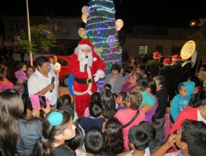 el-viejito-pascuero-recorrio-las-calles-de-vallenar